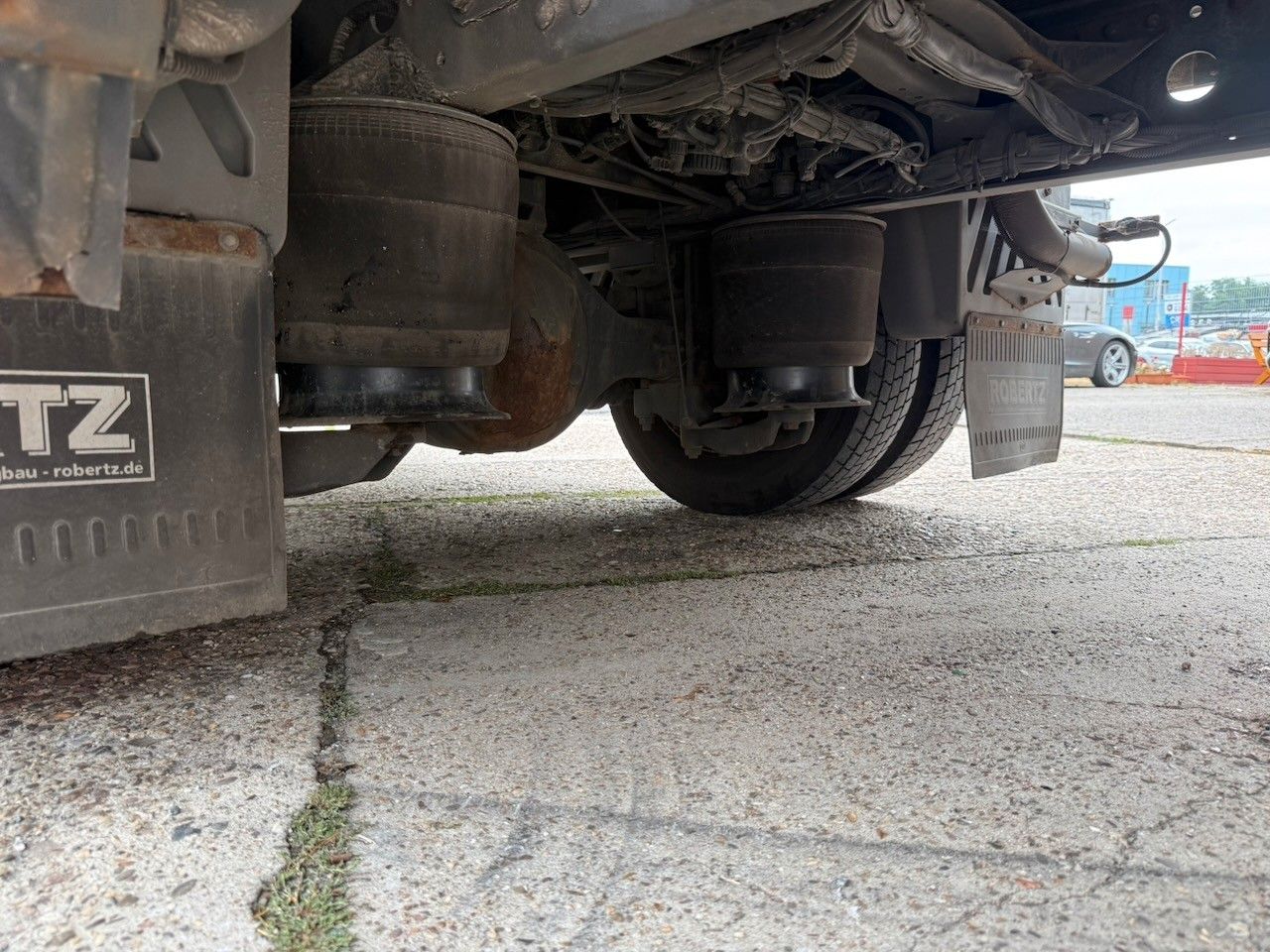 Fahrzeugabbildung Mercedes-Benz 822L Atego Koffer/Lbw., Heizung, Isoliert