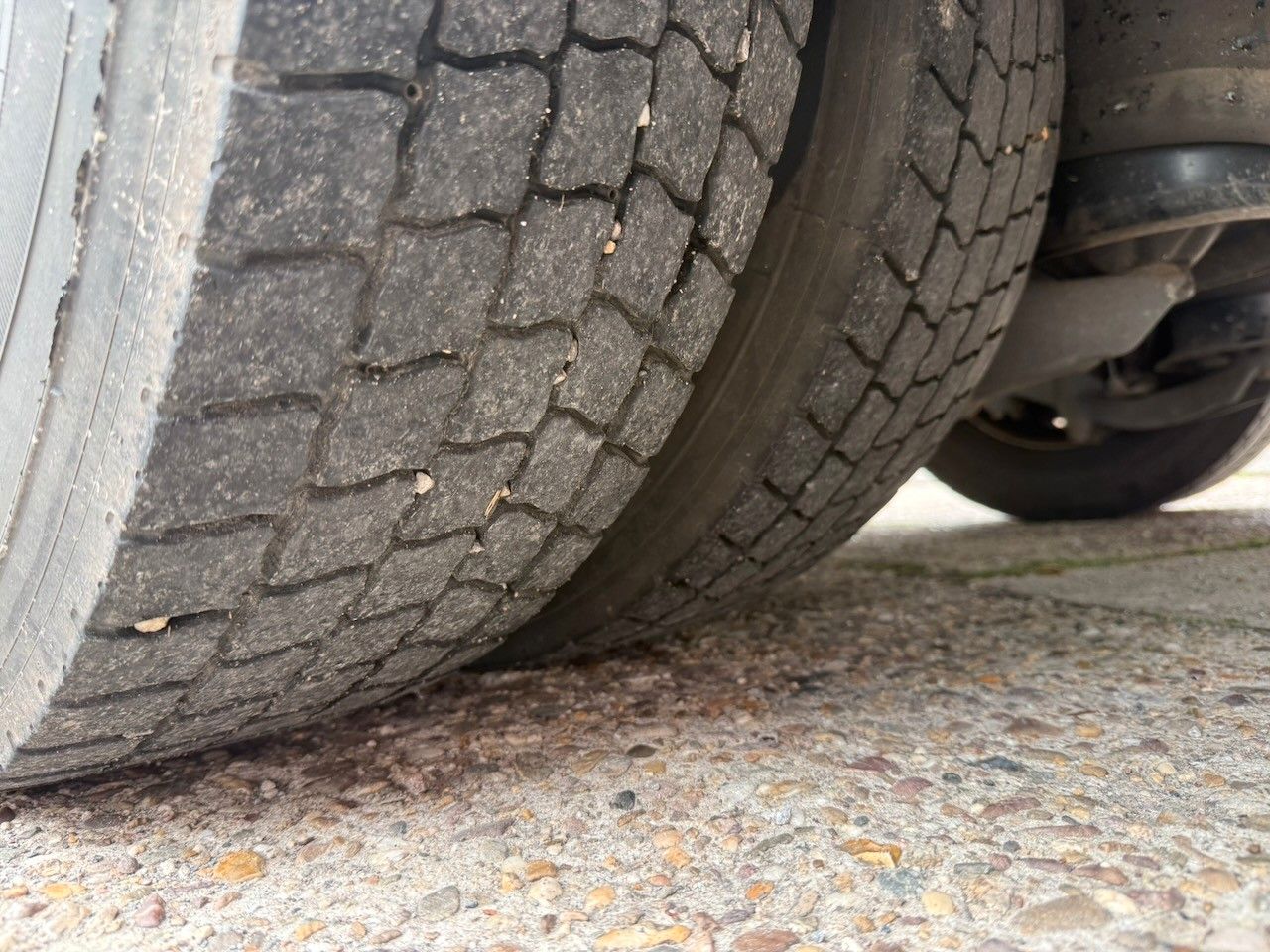 Fahrzeugabbildung Mercedes-Benz 822L Atego Koffer/Lbw., Heizung, Isoliert