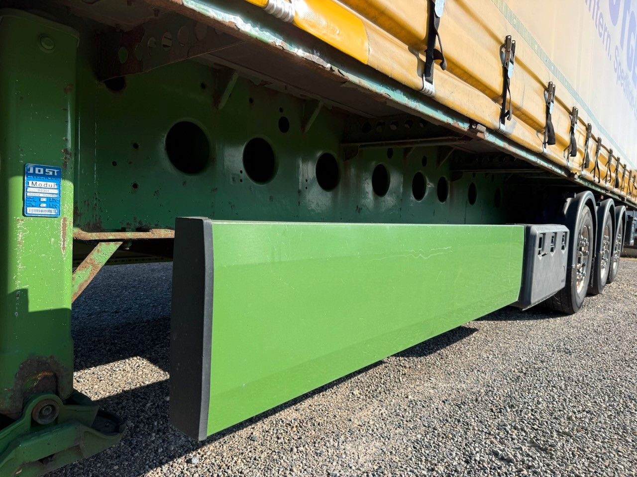 Fahrzeugabbildung DAF XF 510 SuperSpace Cab + Krone 3achs Coil