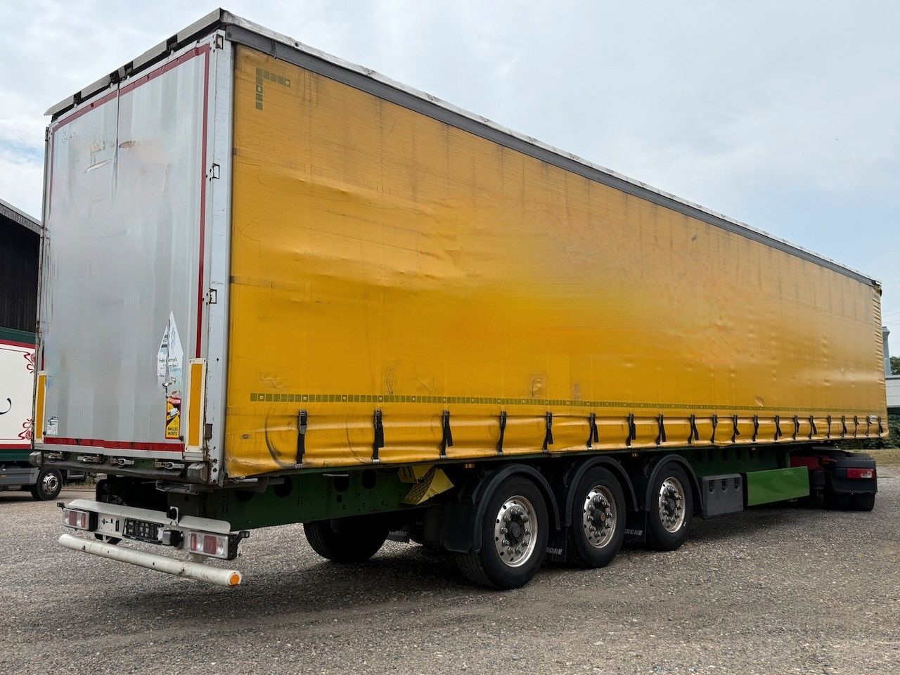 Fahrzeugabbildung DAF XF 510 SuperSpace Cab + Krone 3achs Coil