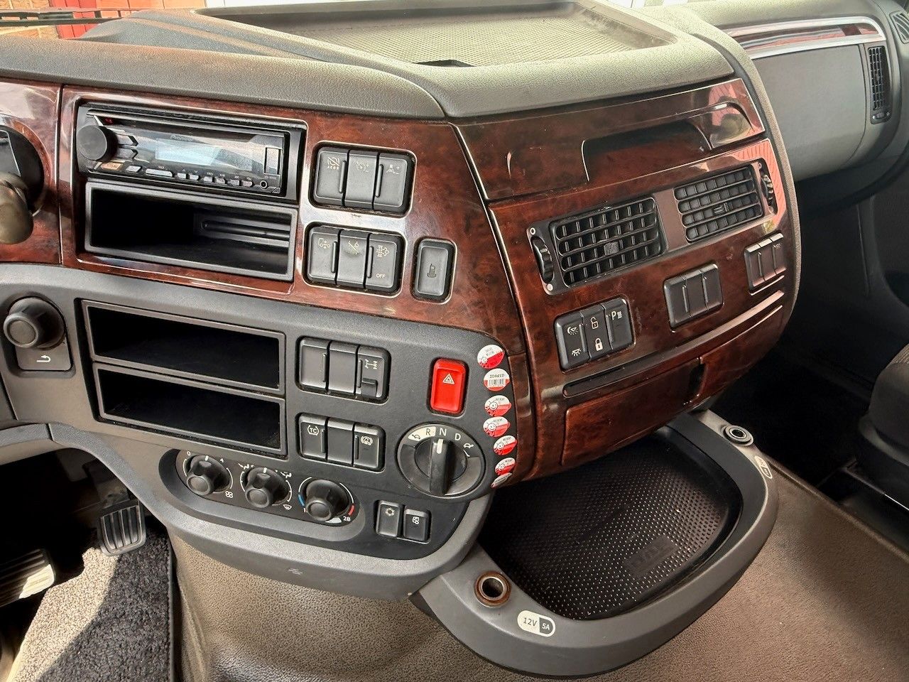 Fahrzeugabbildung DAF XF 510 SuperSpace Cab + Krone 3achs Coil