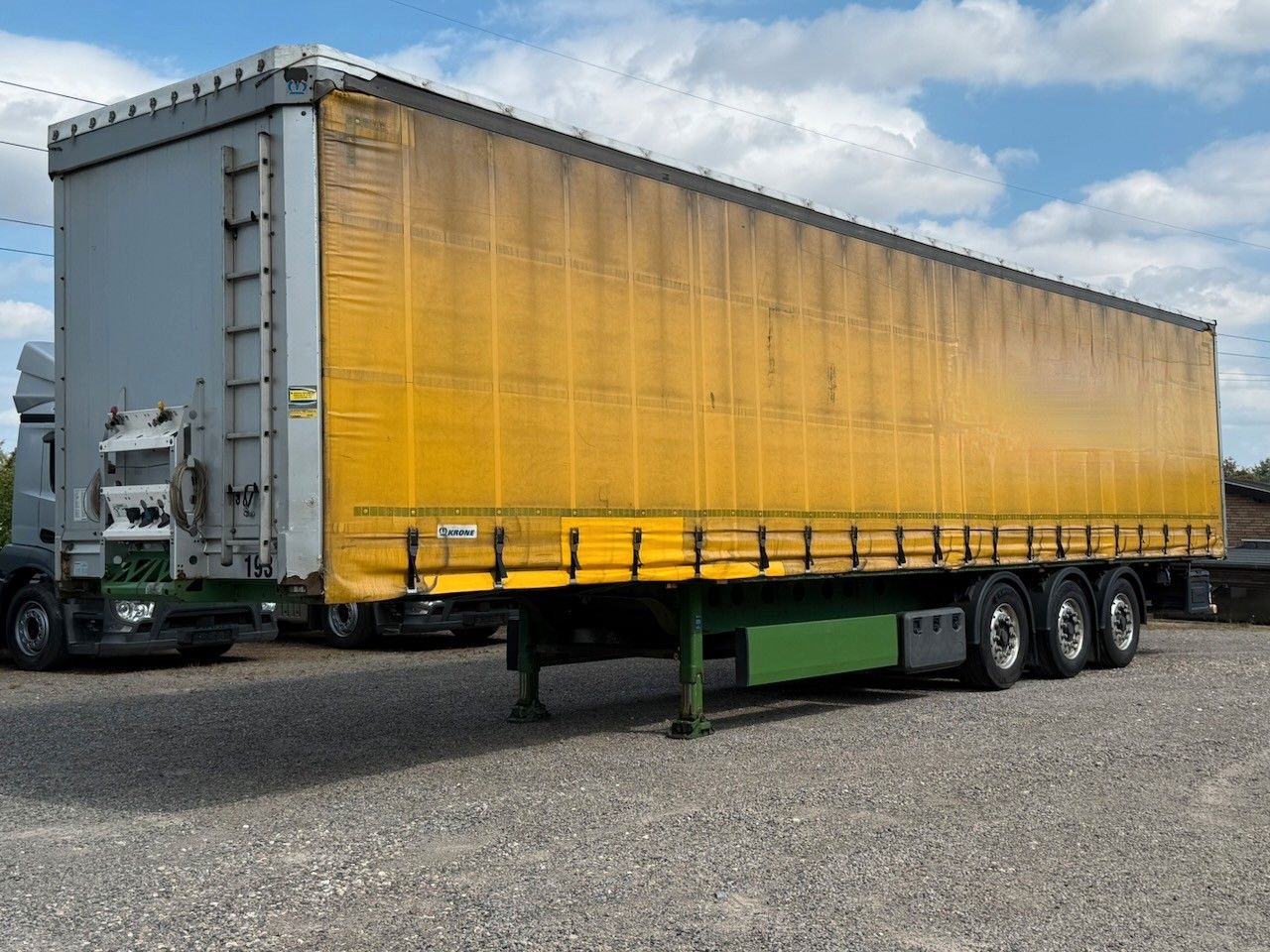 Fahrzeugabbildung DAF XF 510 SuperSpace Cab + Krone 3achs Coil