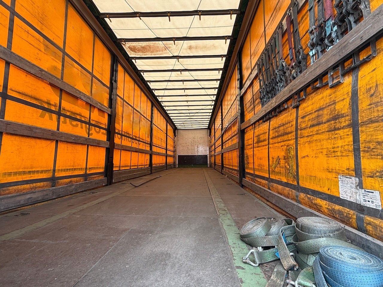 Fahrzeugabbildung DAF XF 510 SuperSpace Cab + Krone 3achs Coil