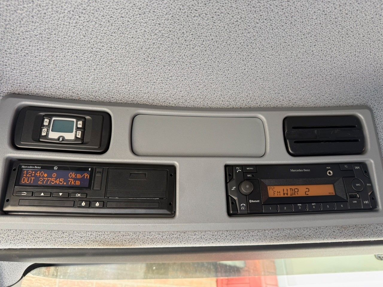 Fahrzeugabbildung Mercedes-Benz MB 1630L Atego Pritsche, Klima, Standheizung