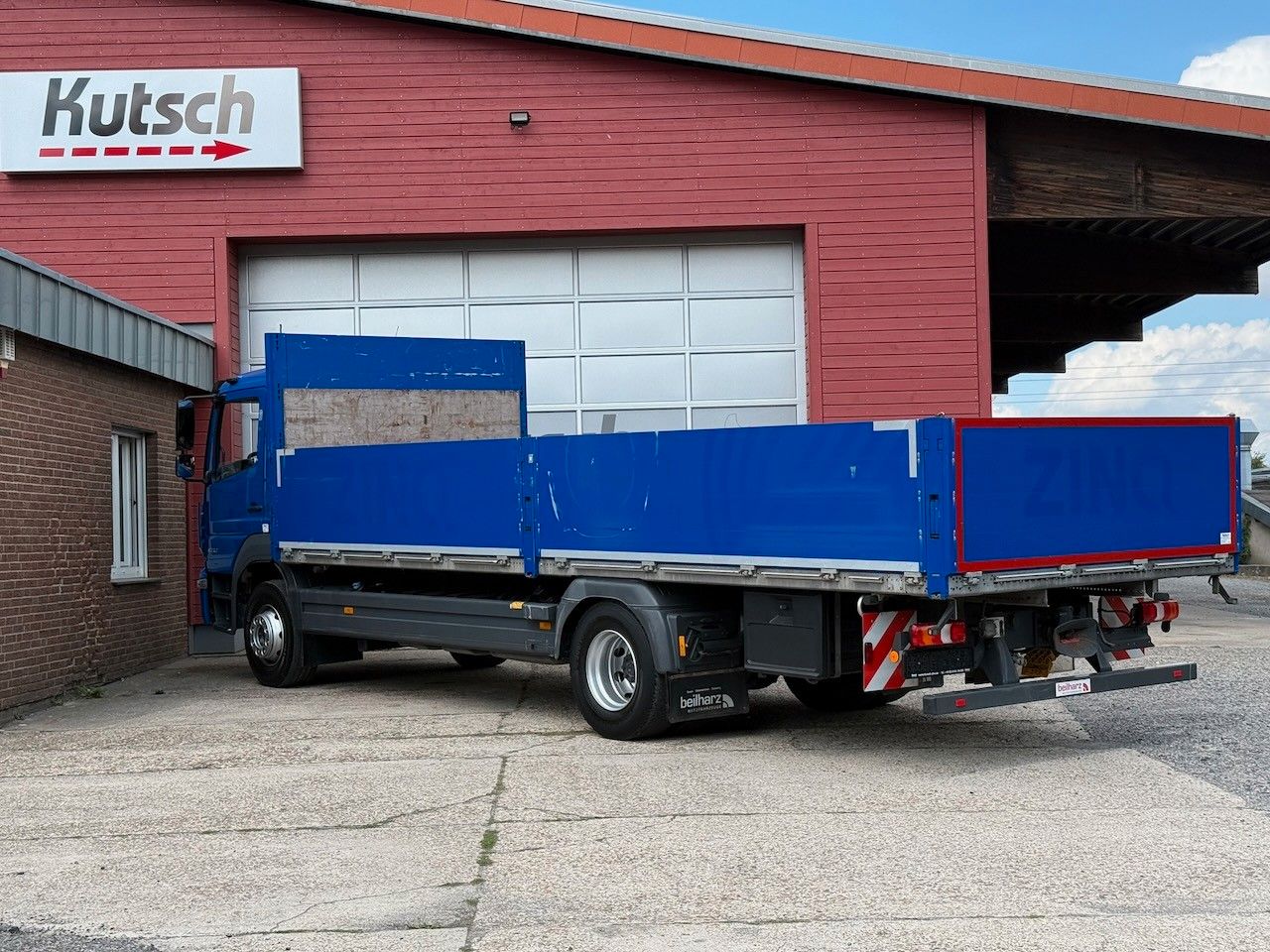 Fahrzeugabbildung Mercedes-Benz MB 1630L Atego Pritsche, Klima, Standheizung