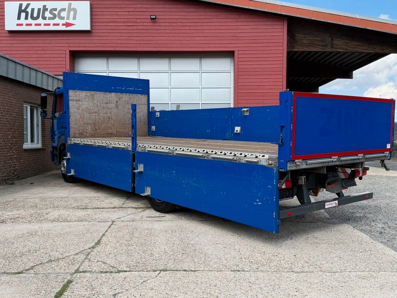 Fahrzeugabbildung Mercedes-Benz MB 1630L Atego Pritsche, Klima, Standheizung