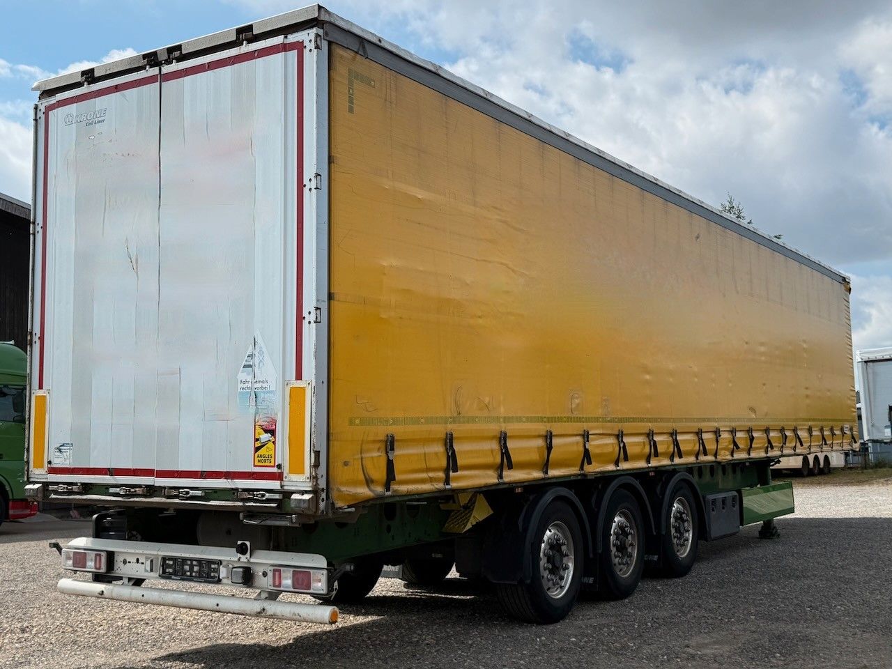 Fahrzeugabbildung Krone Tautliner mit Coil