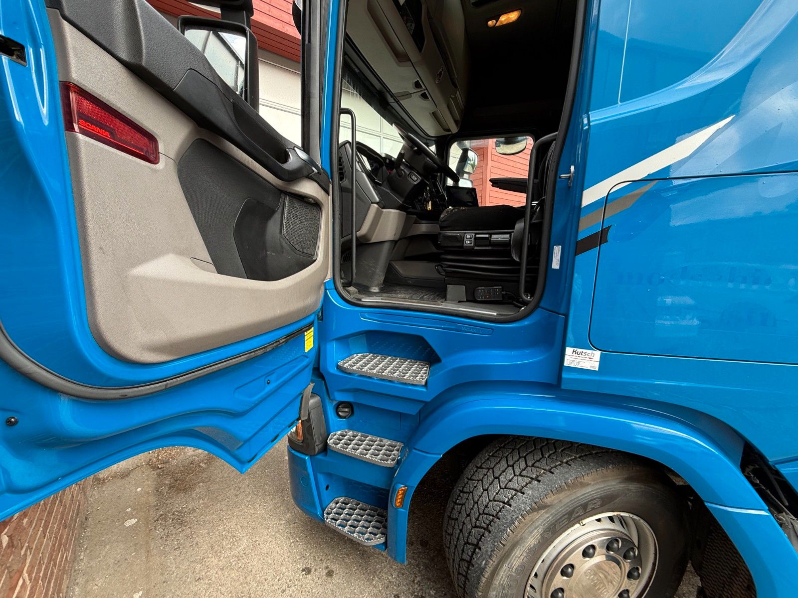 Fahrzeugabbildung Scania Scania R450 4x2 BDF Klasse C - 625