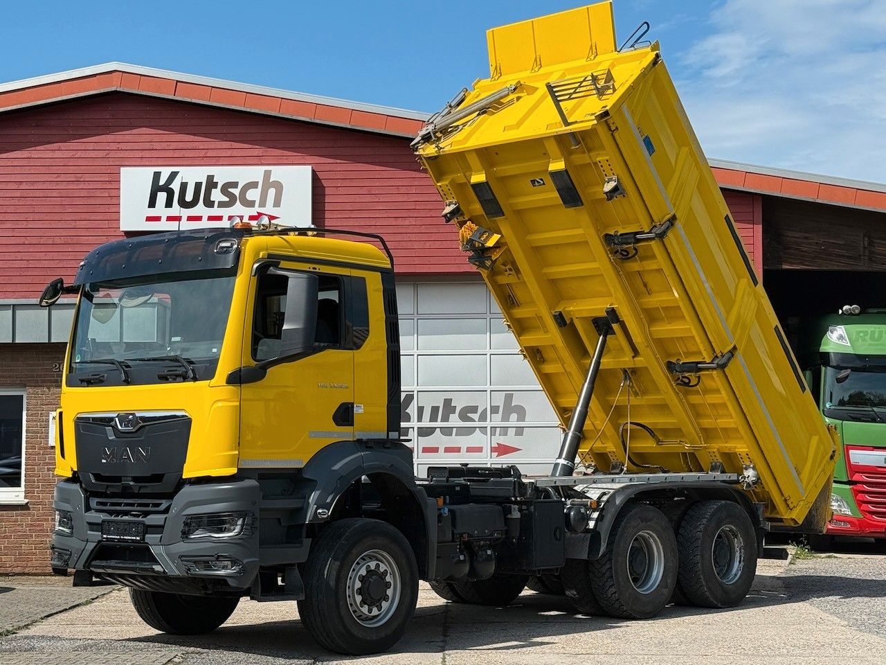Fahrzeugabbildung MAN TGS 33.520/6x6H BL Allrad-Kipper, Bordmatik