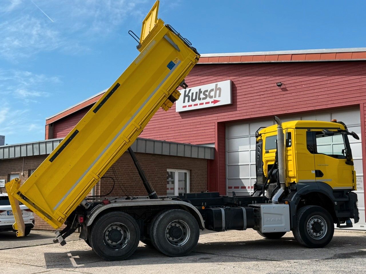 Fahrzeugabbildung MAN TGS 33.520/6x6H BL Allrad-Kipper, Bordmatik