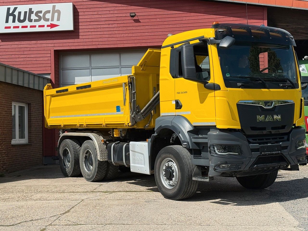 Fahrzeugabbildung MAN TGS 33.520/6x6H BL Allrad-Kipper, Bordmatik