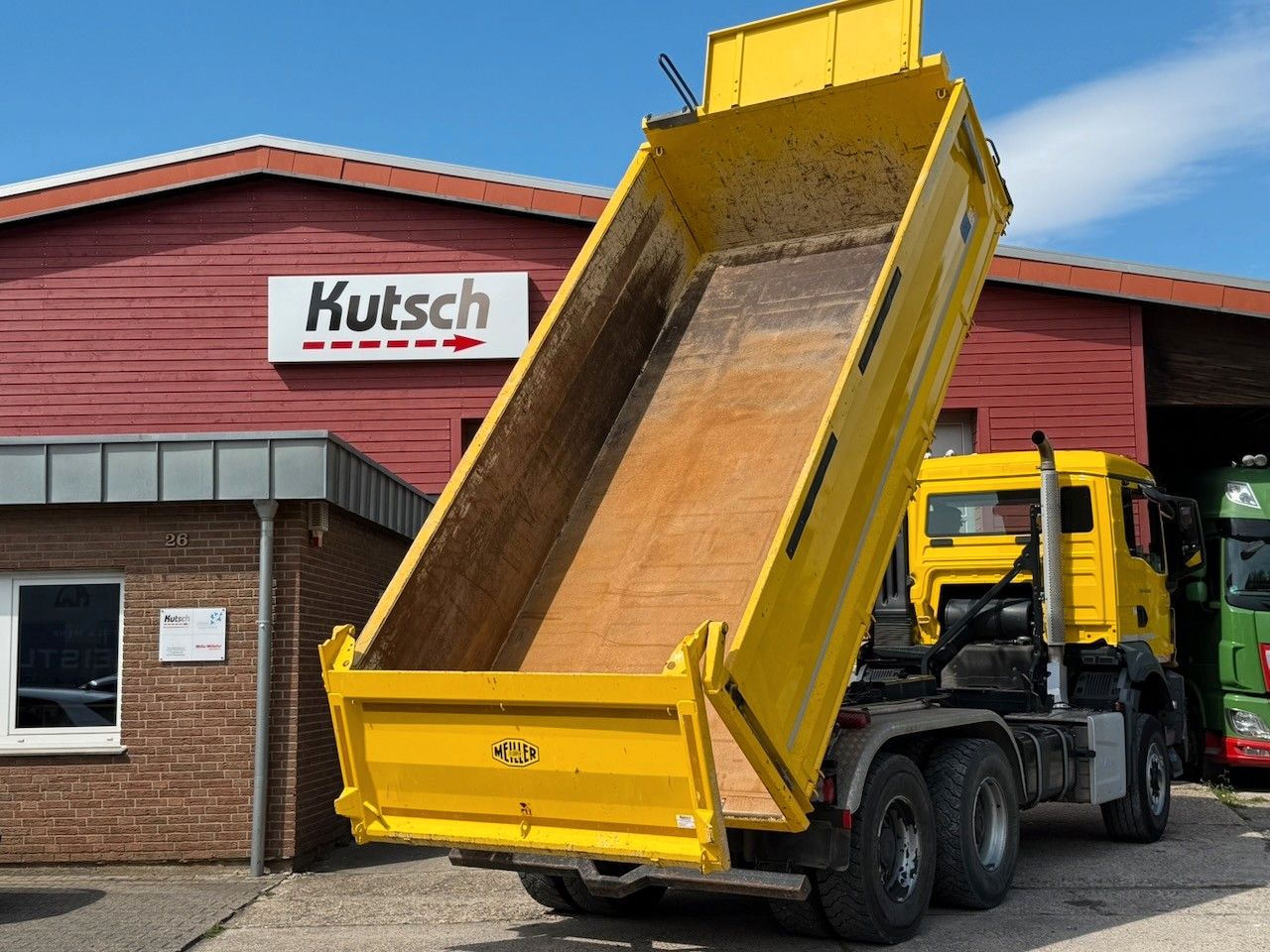 Fahrzeugabbildung MAN TGS 33.520/6x6H BL Allrad-Kipper, Bordmatik
