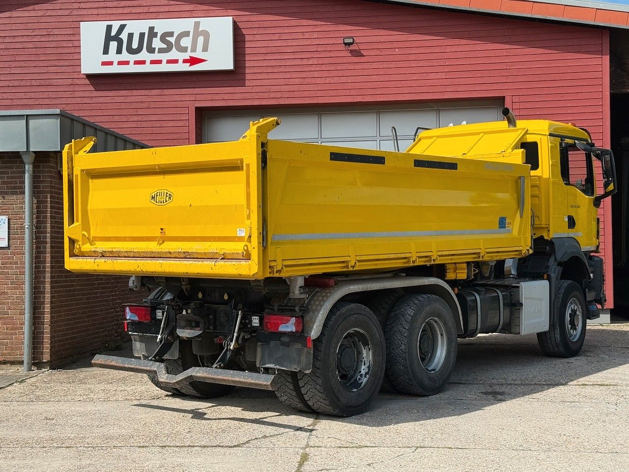 Fahrzeugabbildung MAN TGS 33.520/6x6H BL Allrad-Kipper, Bordmatik