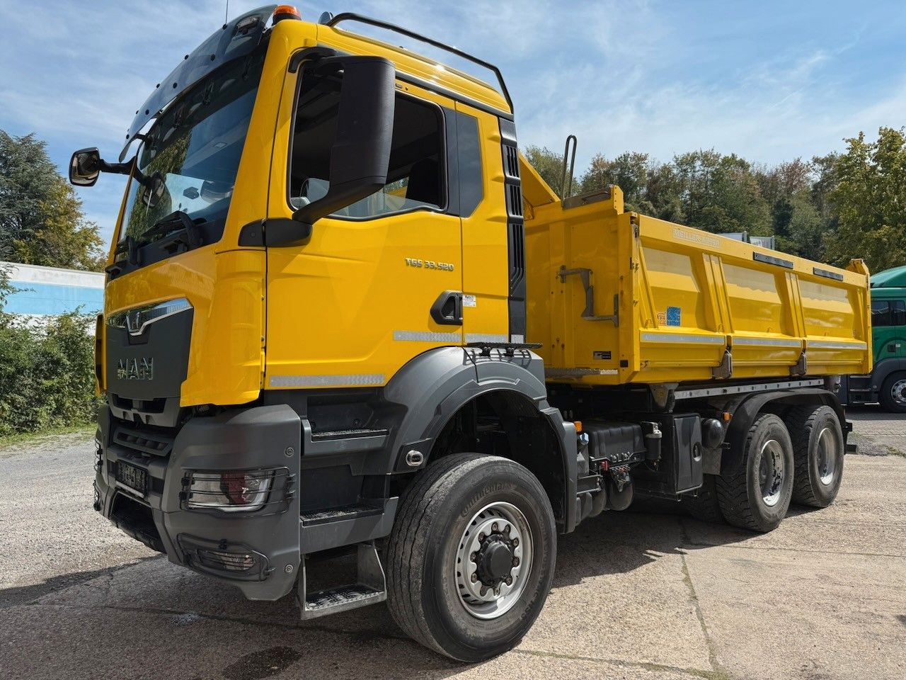 Fahrzeugabbildung MAN TGS 33.520/6x6H BL Allrad-Kipper, Bordmatik
