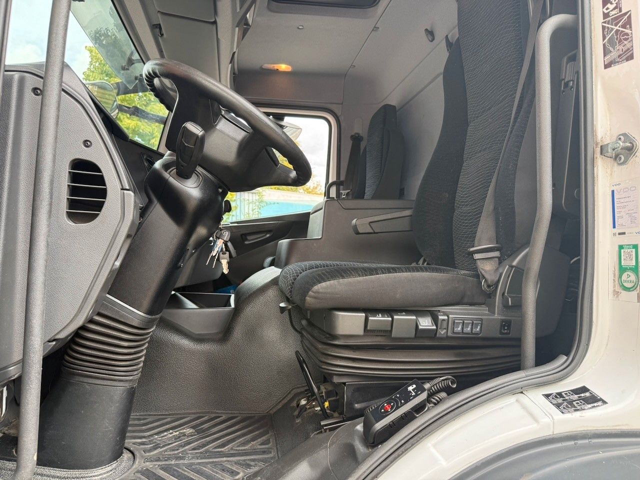 Fahrzeugabbildung Mercedes-Benz 1524L Atego, Edscha, Lbw