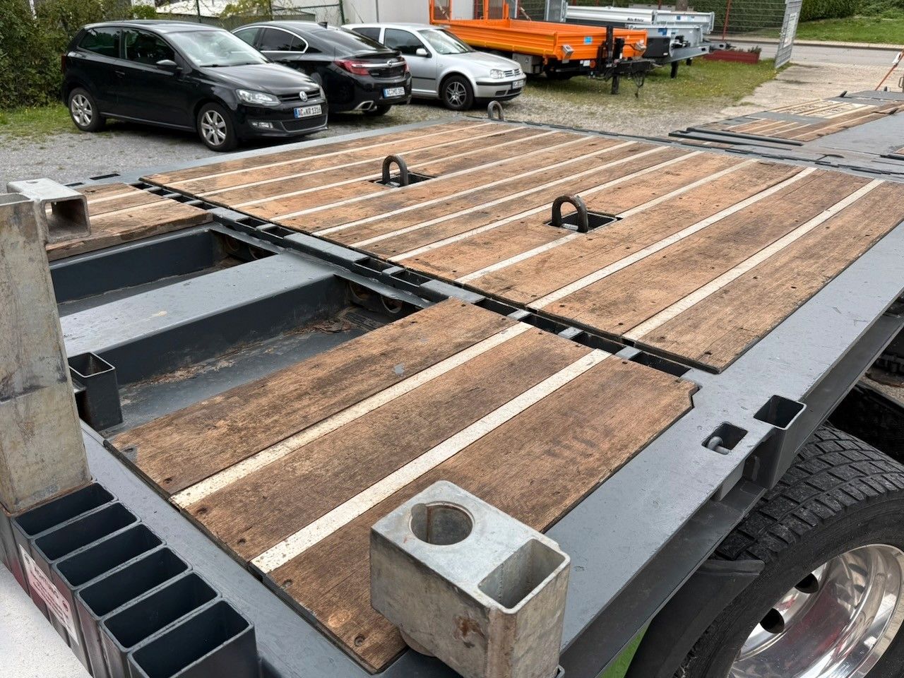 Fahrzeugabbildung Meusburger MTS-3 Tele Lenk, 49t Tieflader mit Rampen
