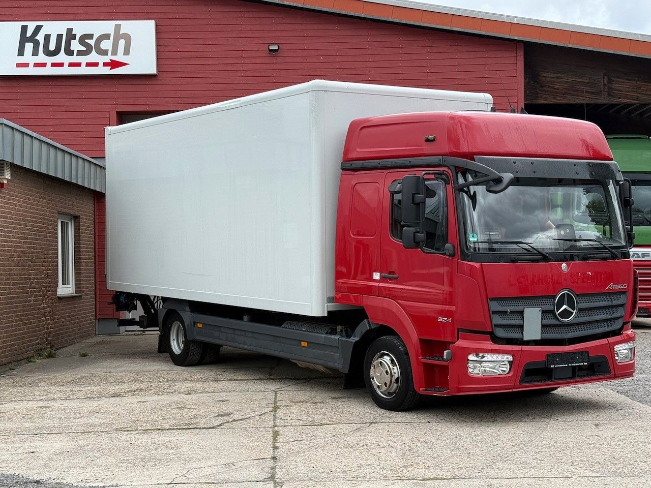Fahrzeugabbildung Mercedes-Benz 824L Atego Koffer Lbw, Klima Standheizung
