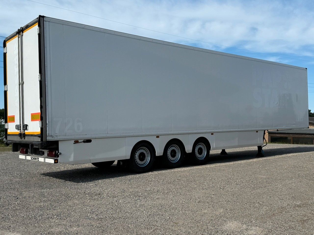 Fahrzeugabbildung Schmitz Cargobull SKO24 Doppelstock /Balken isoliert, neue Bremsen