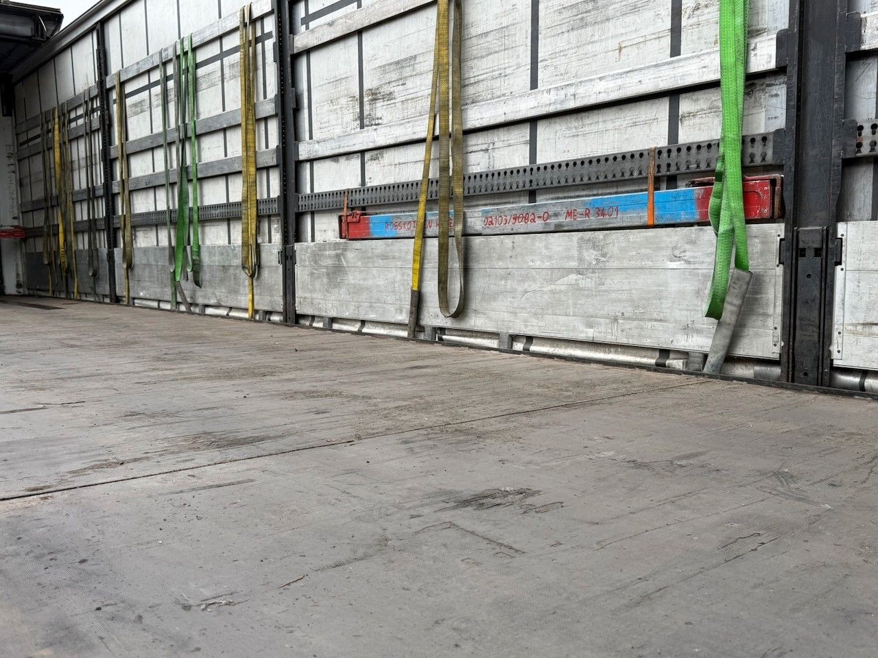 Fahrzeugabbildung Krone Bordwände, Alufelgen, 2 x Liftachse, safety roof