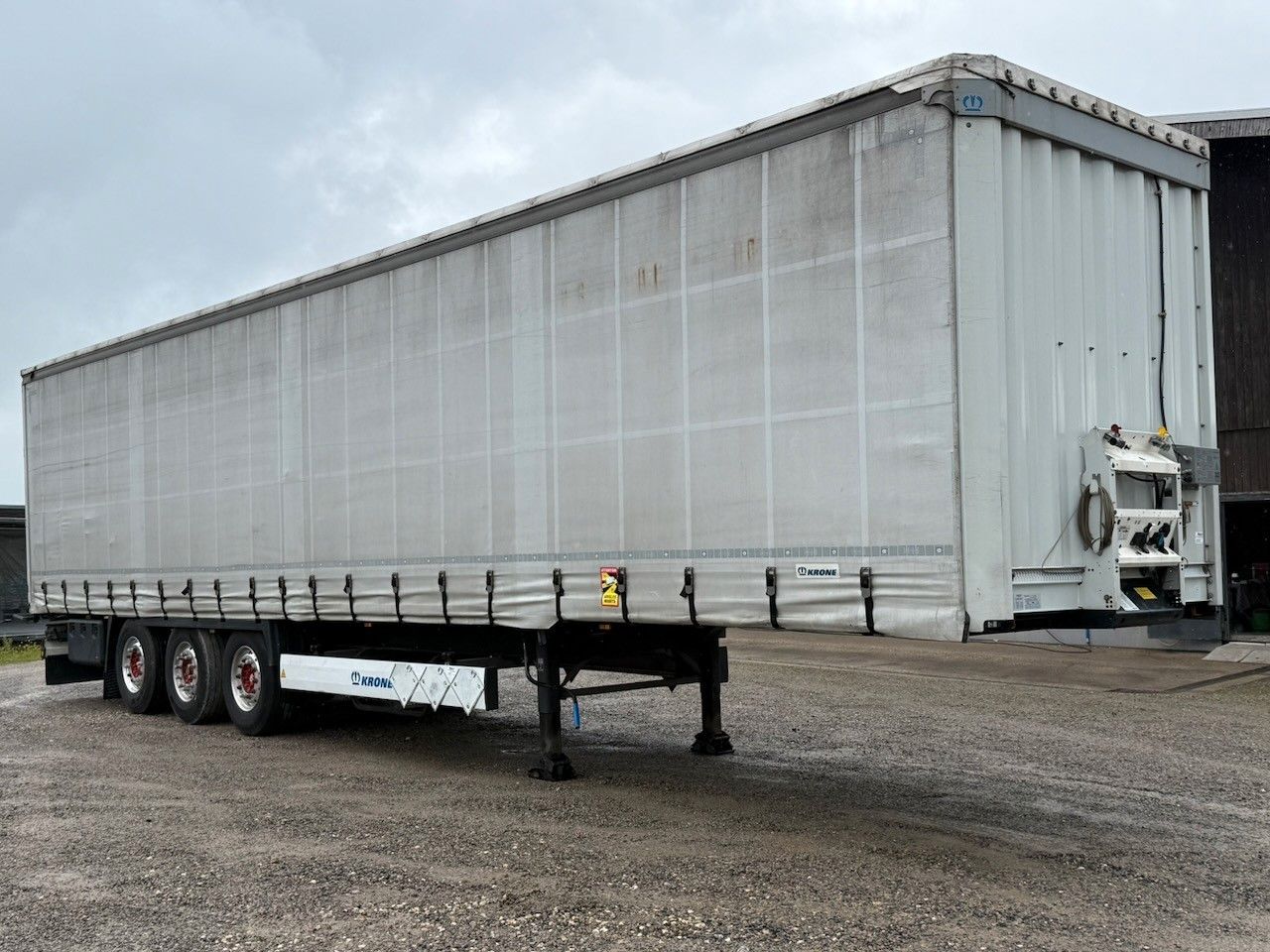 Fahrzeugabbildung Krone Bordwände, Alufelgen, 2 x Liftachse, safety roof