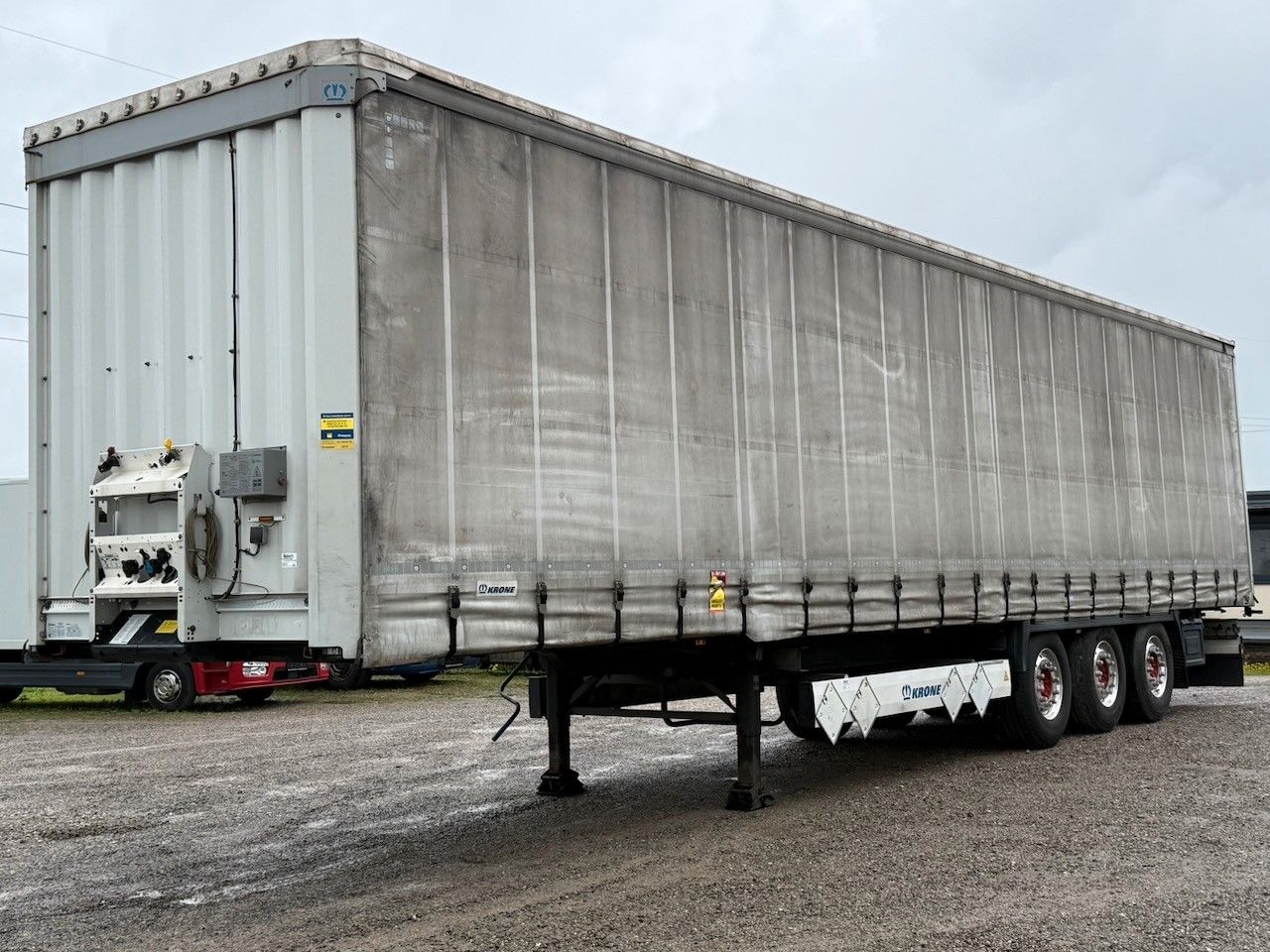 Fahrzeugabbildung Krone Bordwände, Alufelgen, 2 x Liftachse, safety roof