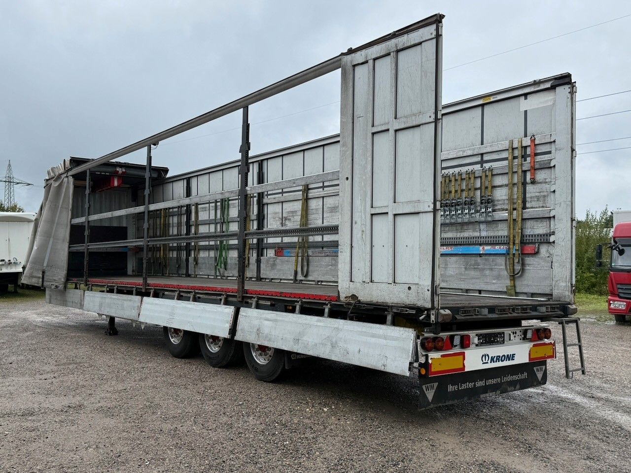 Fahrzeugabbildung Krone Bordwände, Alufelgen, 2 x Liftachse, safety roof