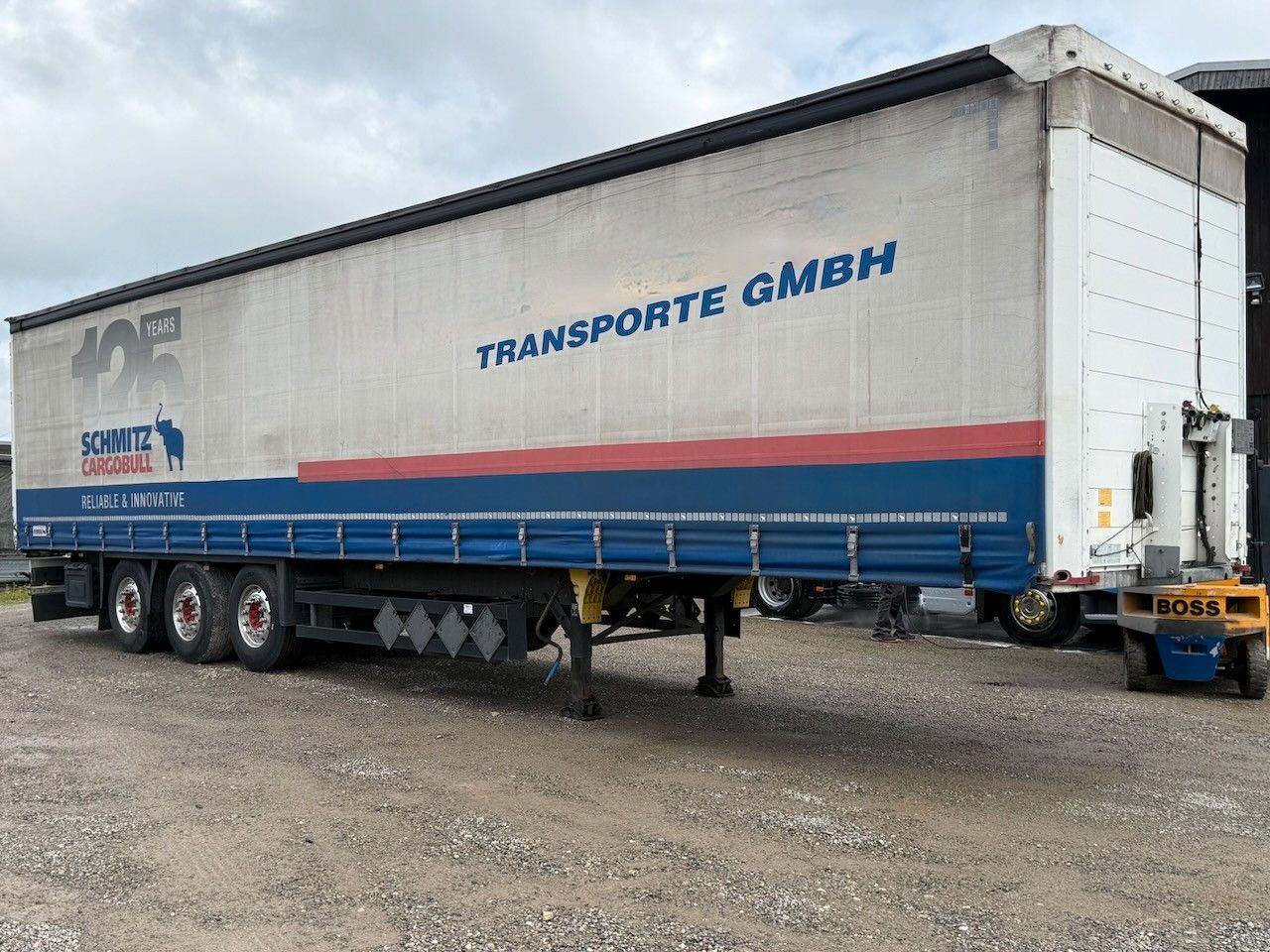 Fahrzeugabbildung Schmitz Cargobull Standard, 2 x Liftachse, Alufelgen, RSAB