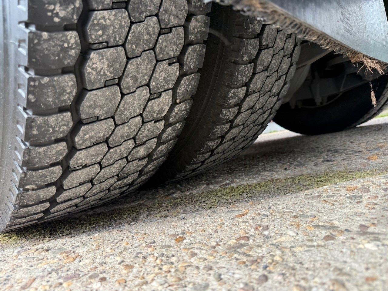 Fahrzeugabbildung Mercedes-Benz MB Atego 1627L offene Pritsche,