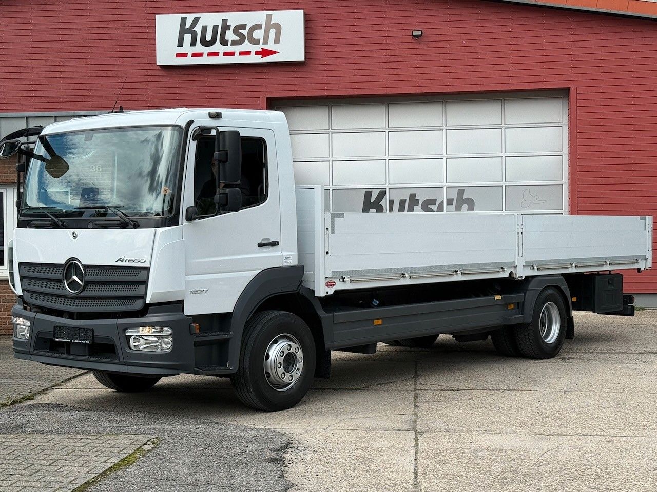 Fahrzeugabbildung Mercedes-Benz MB Atego 1627L offene Pritsche,