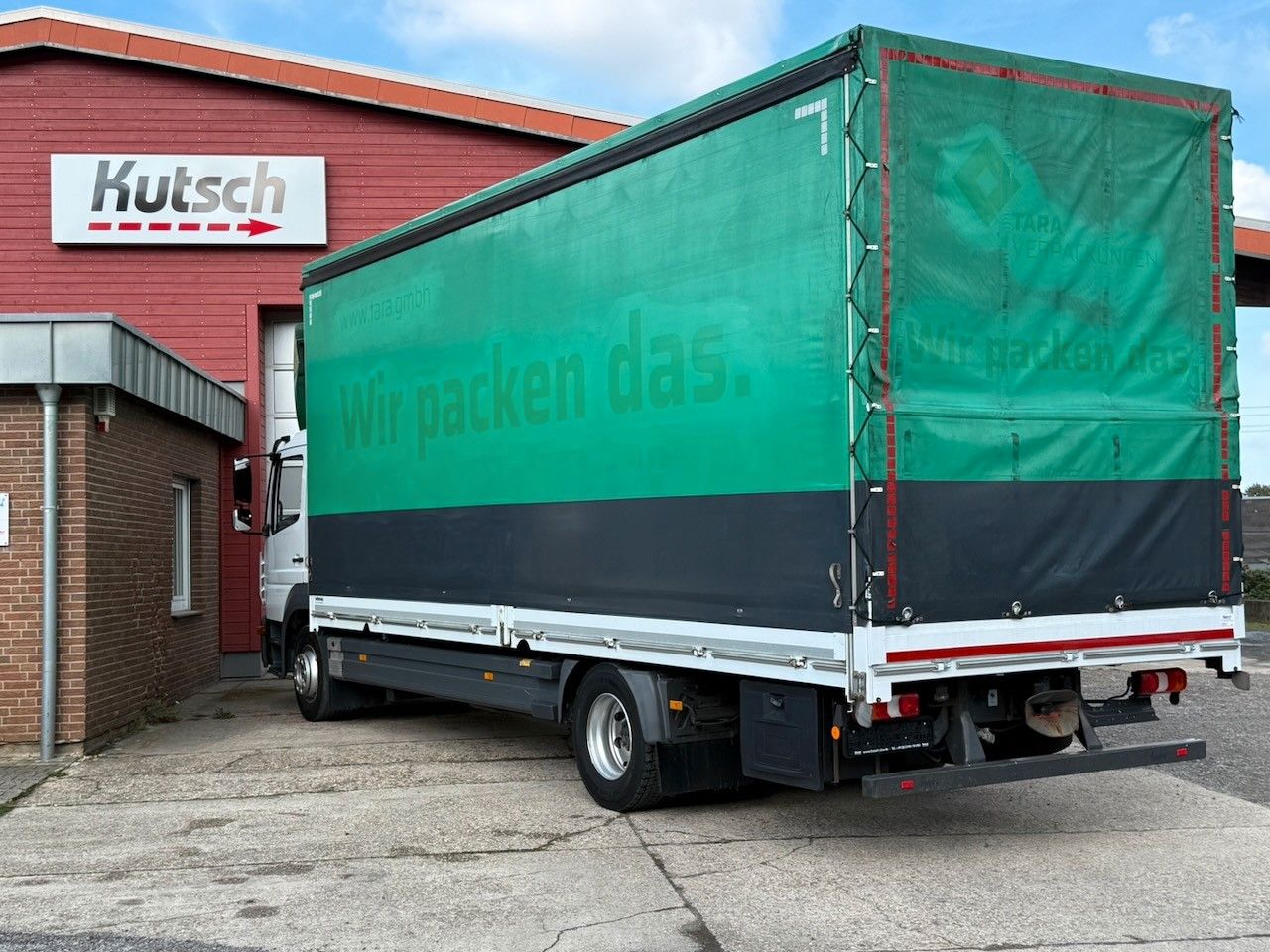 Fahrzeugabbildung Mercedes-Benz Atego 1530L Pritsche/Plane, Klima, Standheizung