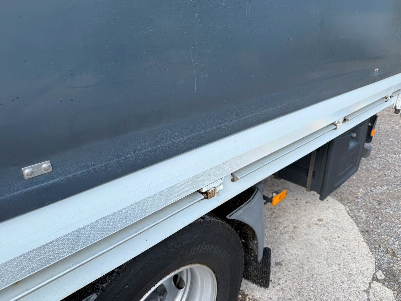 Fahrzeugabbildung Mercedes-Benz Atego 1530L Pritsche/Plane, Klima, Standheizung