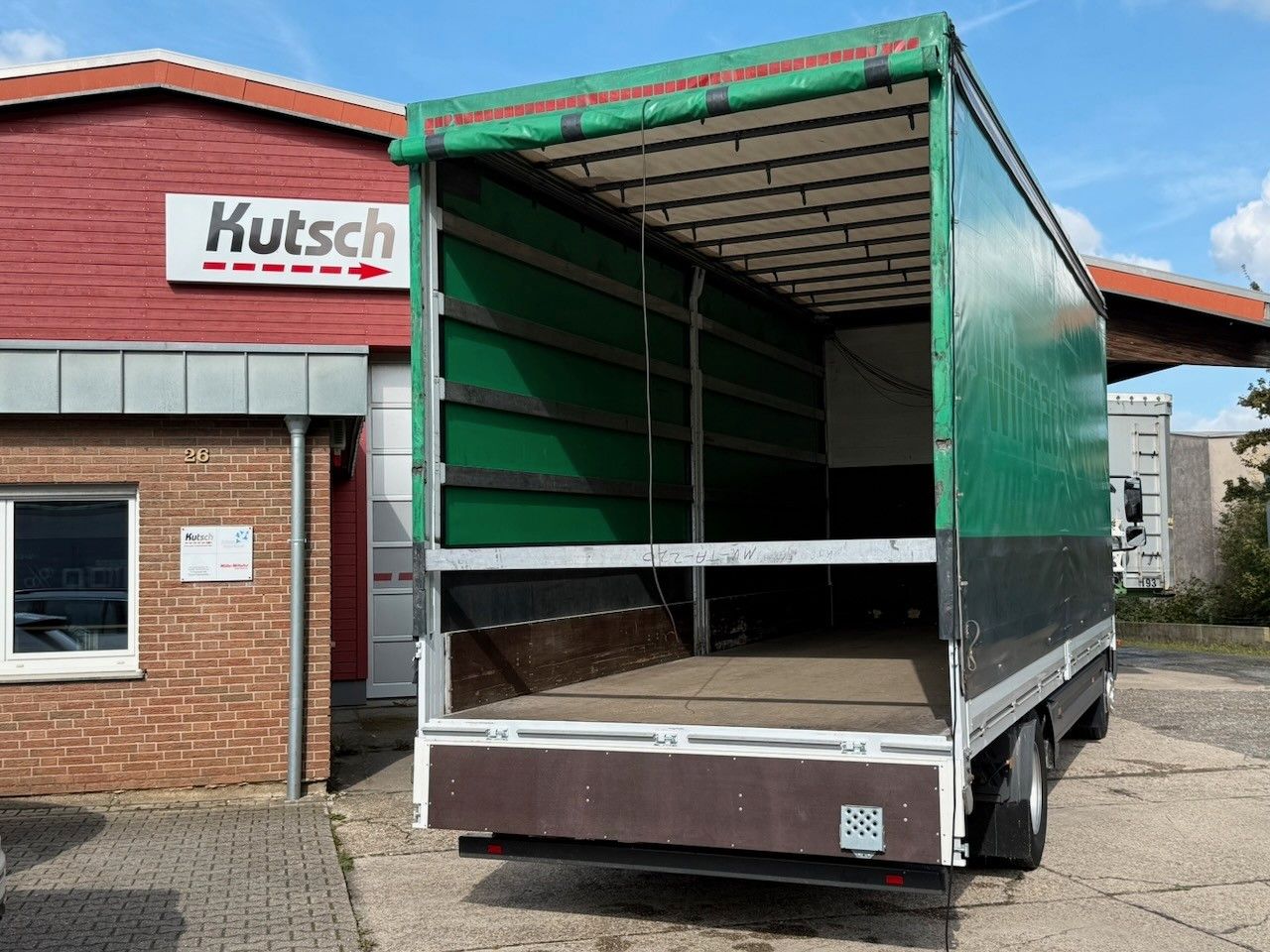 Fahrzeugabbildung Mercedes-Benz Atego 1530L Pritsche/Plane, Klima, Standheizung
