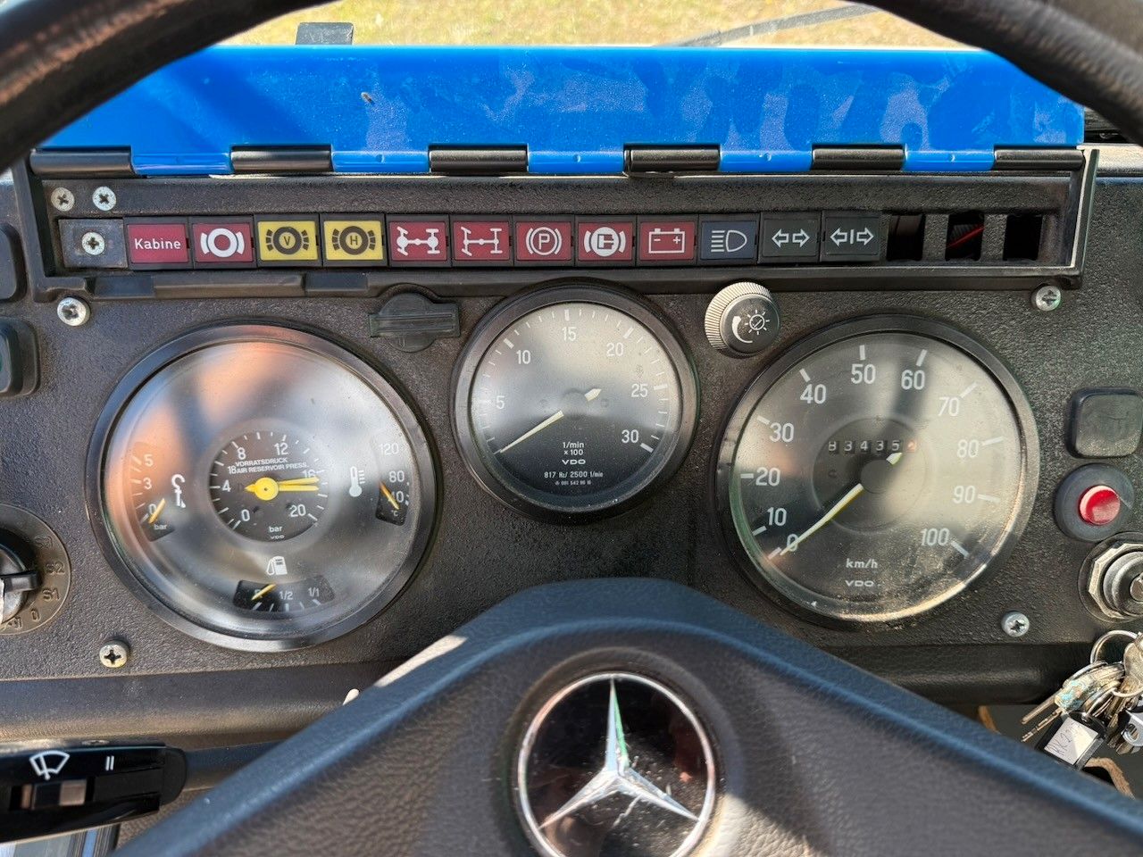 Fahrzeugabbildung Mercedes-Benz Unimog 435 Allrad-Pritsche, Zivilschutz