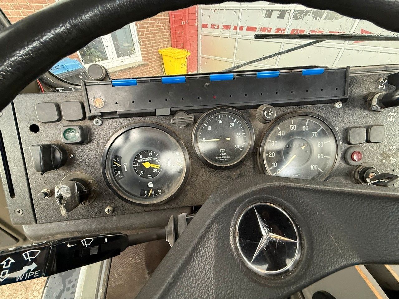 Fahrzeugabbildung Mercedes-Benz Unimog 435 Allrad-Pritsche, Zivilschutz
