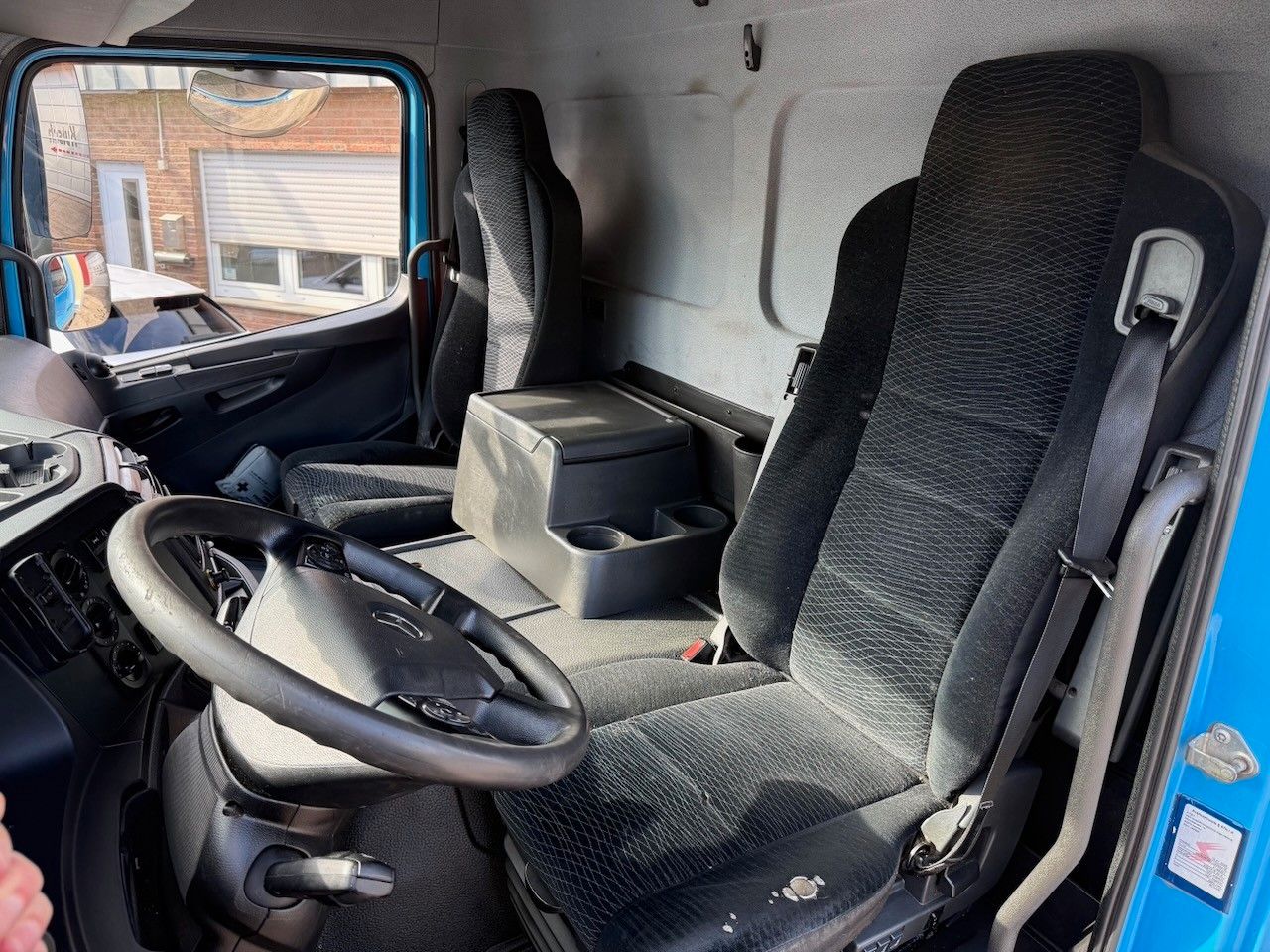 Fahrzeugabbildung Mercedes-Benz 1524 L / 1624 L Atego Tiefkühlwagen/Türen + Lbw.