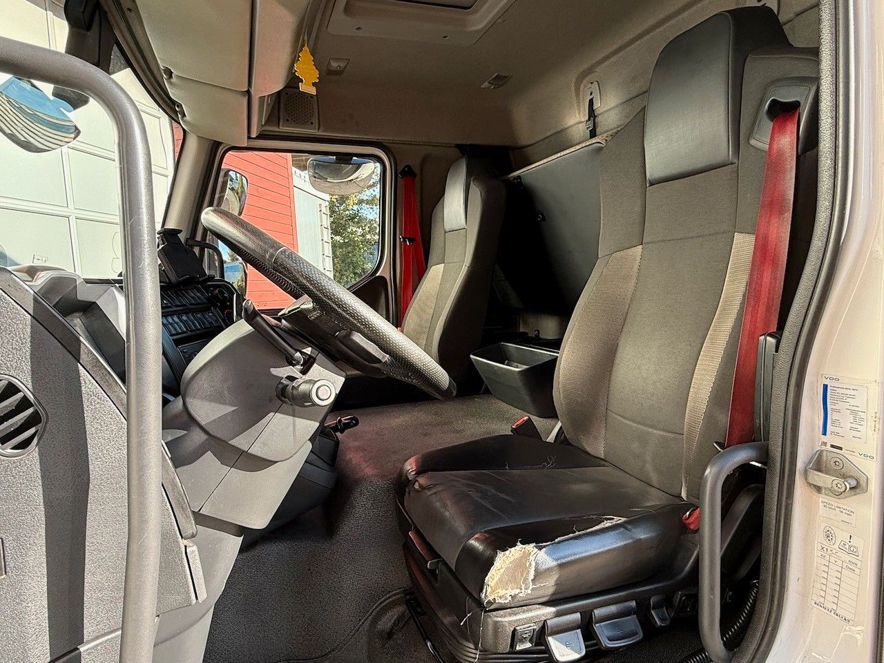 Fahrzeugabbildung Renault D7,5-240 Pritsche/Lbw, nur 194.000km