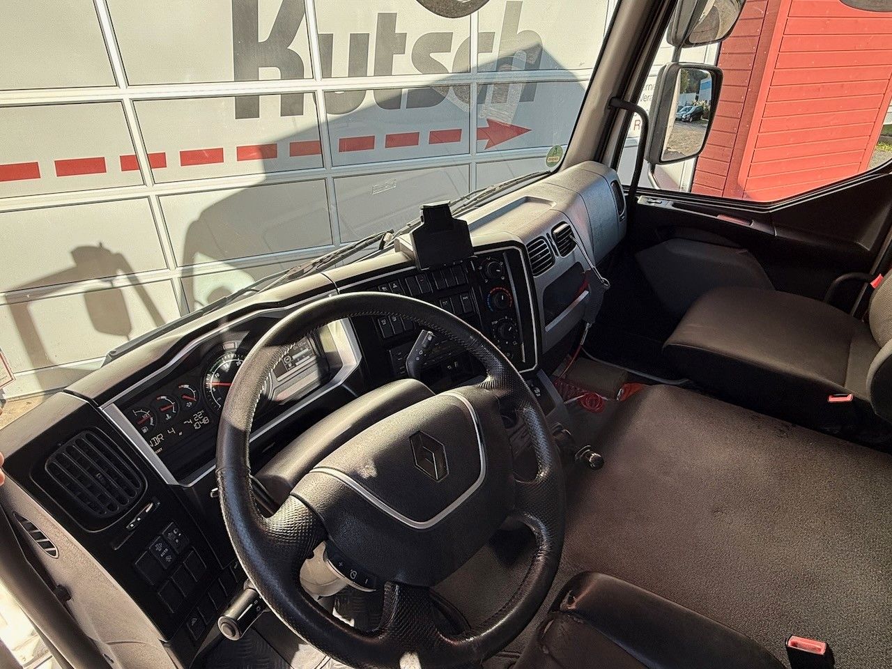 Fahrzeugabbildung Renault D7,5-240 Pritsche/Lbw, nur 194.000km