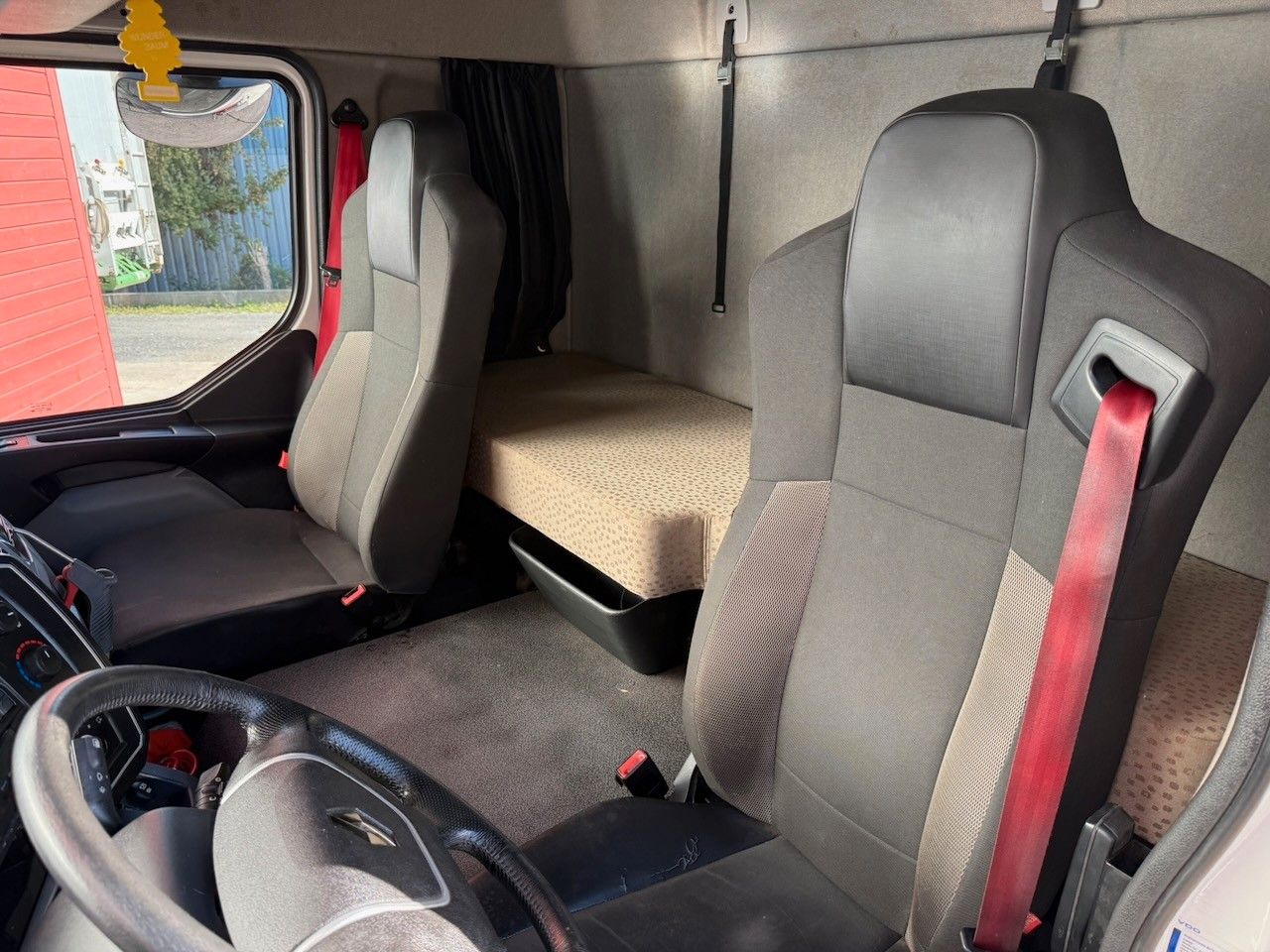Fahrzeugabbildung Renault D7,5-240 Pritsche/Lbw, nur 194.000km