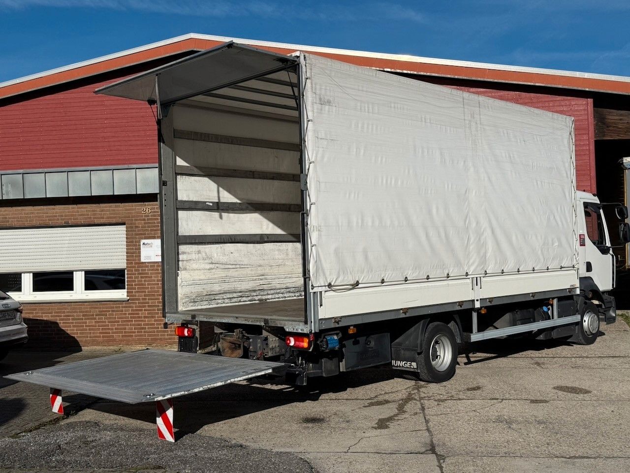 Fahrzeugabbildung Renault D7,5-240 Pritsche/Lbw, nur 194.000km