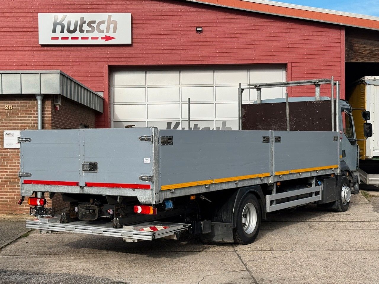 Fahrzeugabbildung Renault D16-280 offene Pritsche, Lbw unterfaltbar