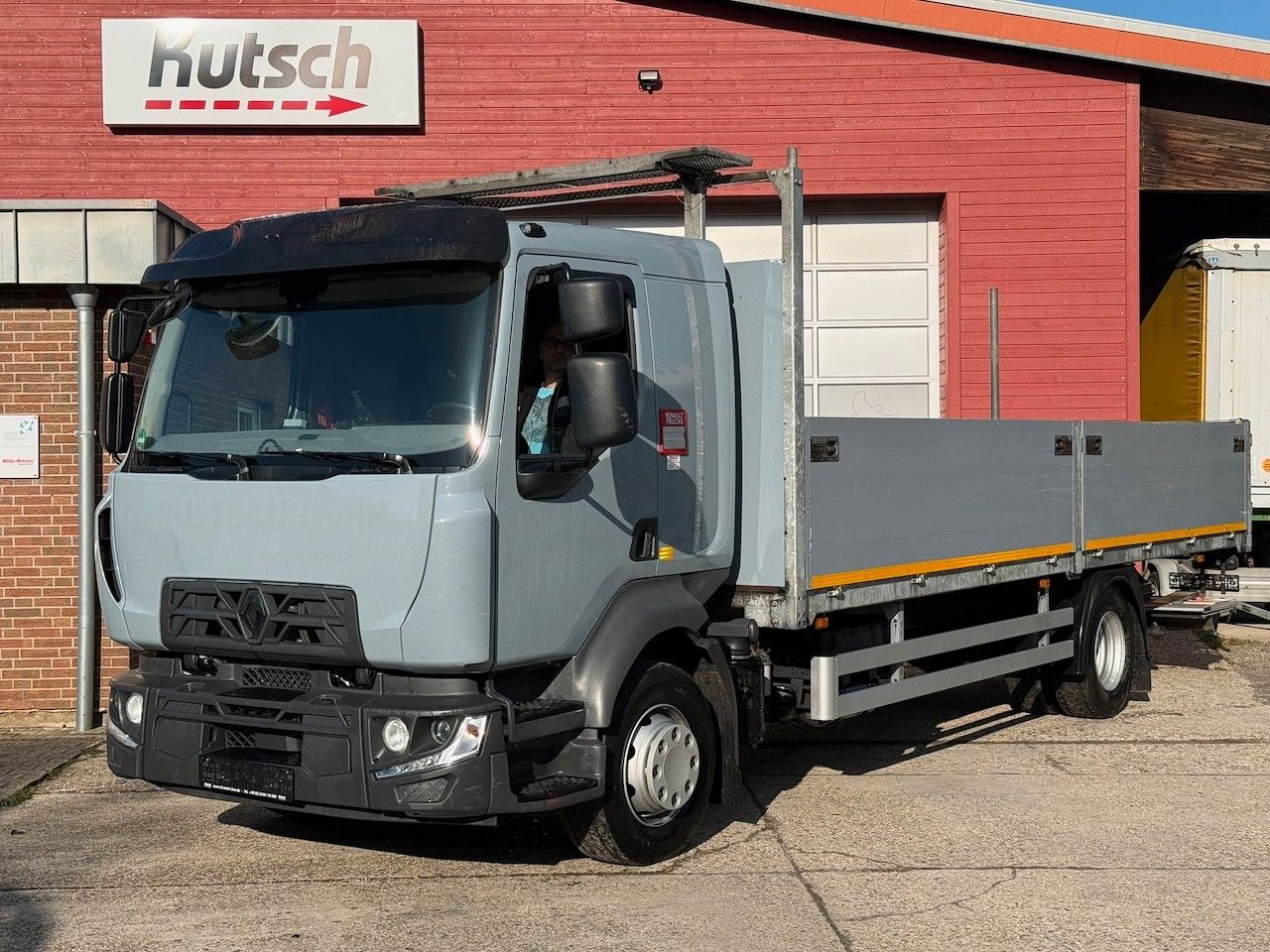 Fahrzeugabbildung Renault D16-280 offene Pritsche, Lbw unterfaltbar