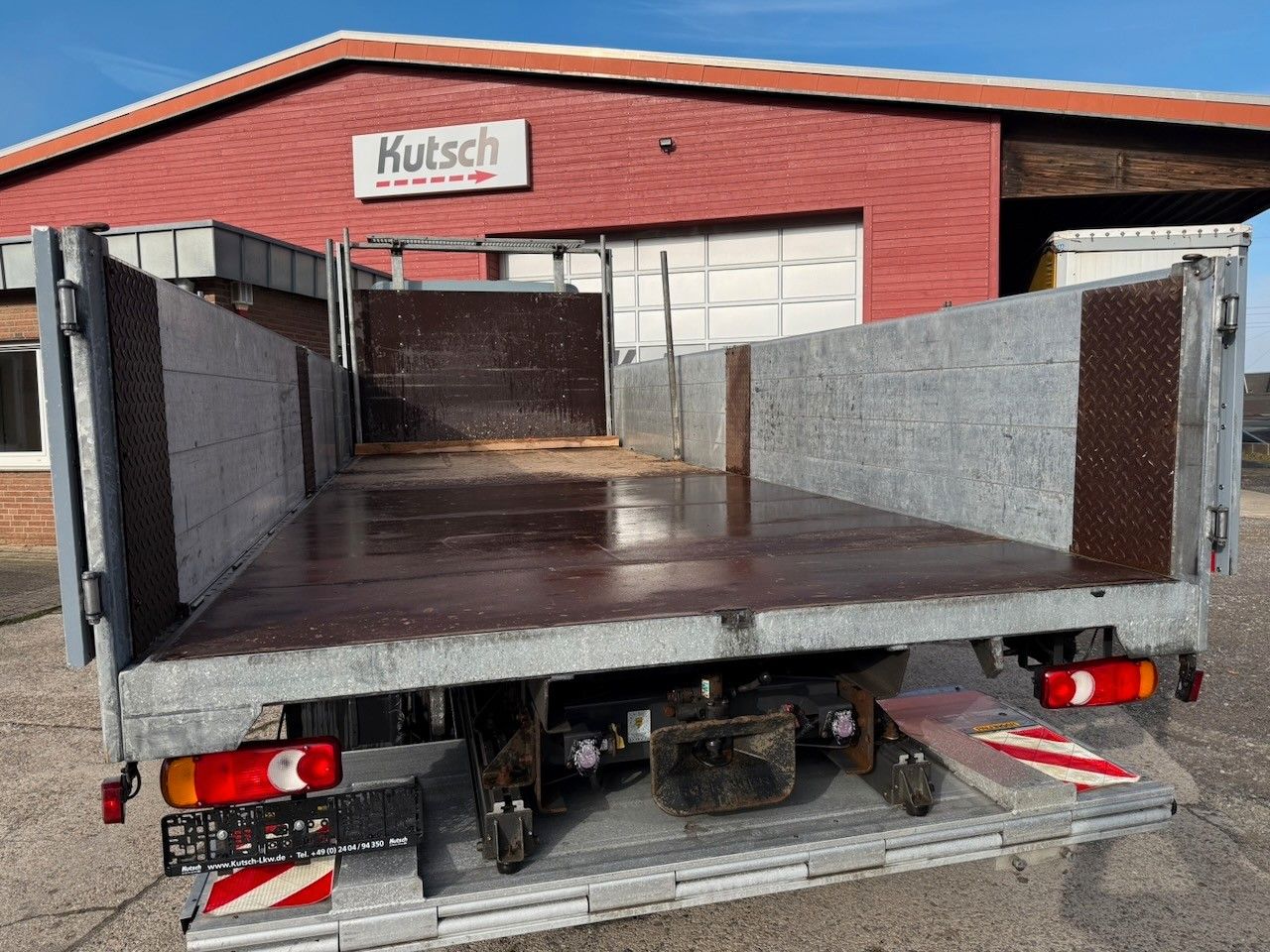 Fahrzeugabbildung Renault D16-280 offene Pritsche, Lbw unterfaltbar